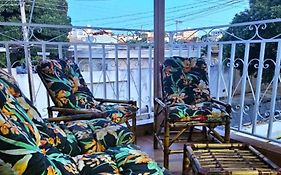 Casa 3 quartos ar condicionado perto do centro